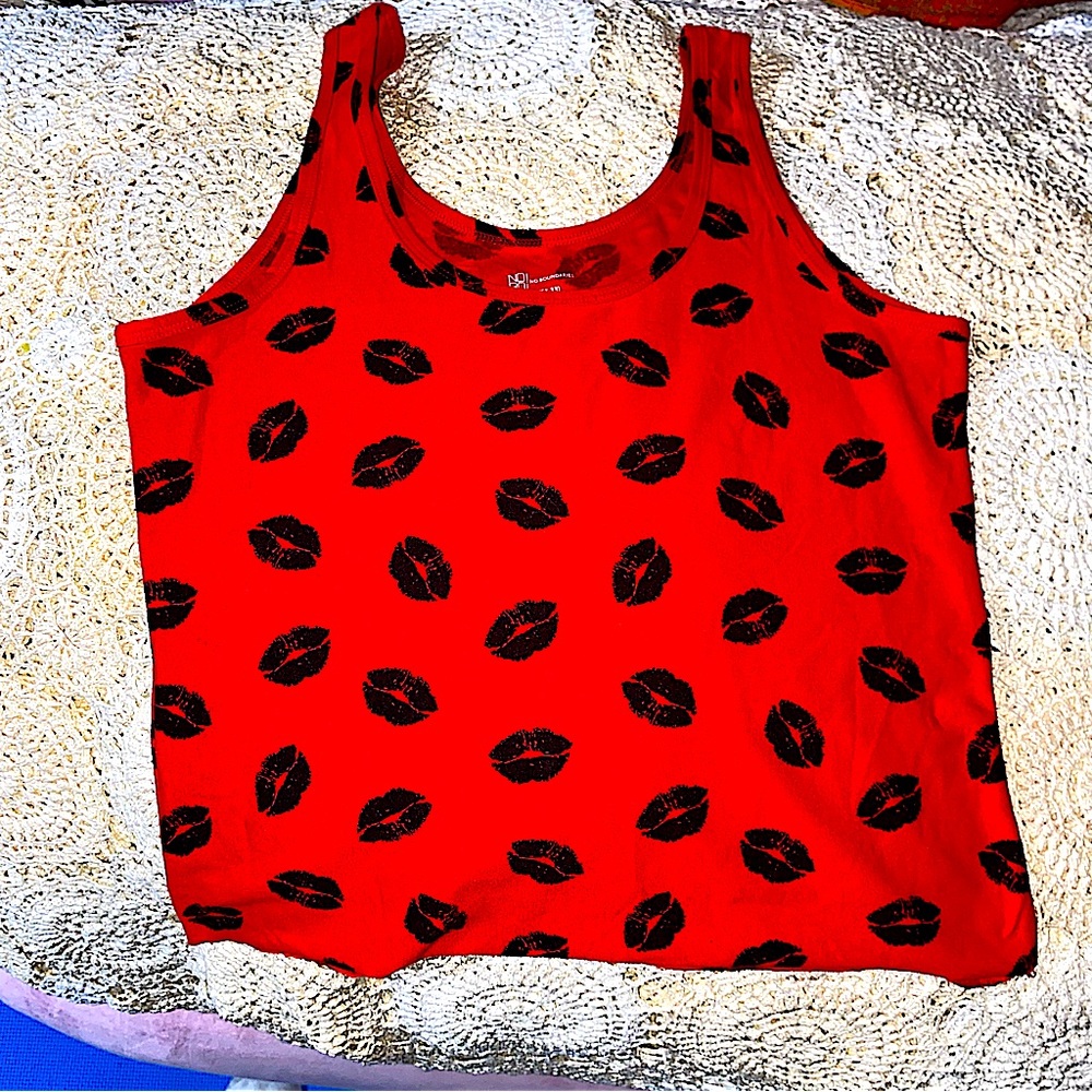 Adorable Kiss Print Tank Top Black Lipstick Bright Red Scoop Neck Juniors Large